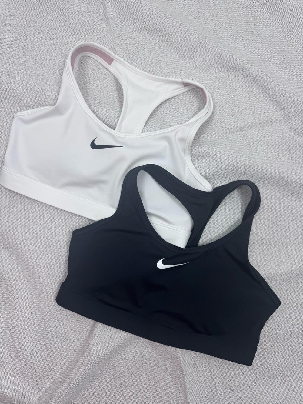 Nike Swoosh Women's Dri-FIT Racerback Sports Bra - Black & White Small
